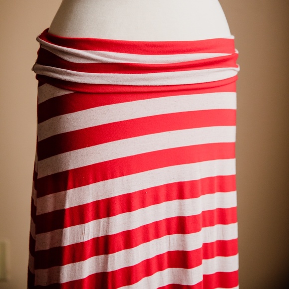 Windsor Red Striped Skirt - Picture 3 of 5